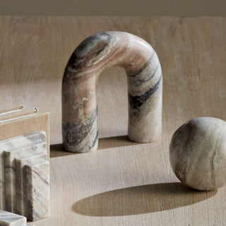 JAQUELINE MARBLE ARCH SCULPTURE
